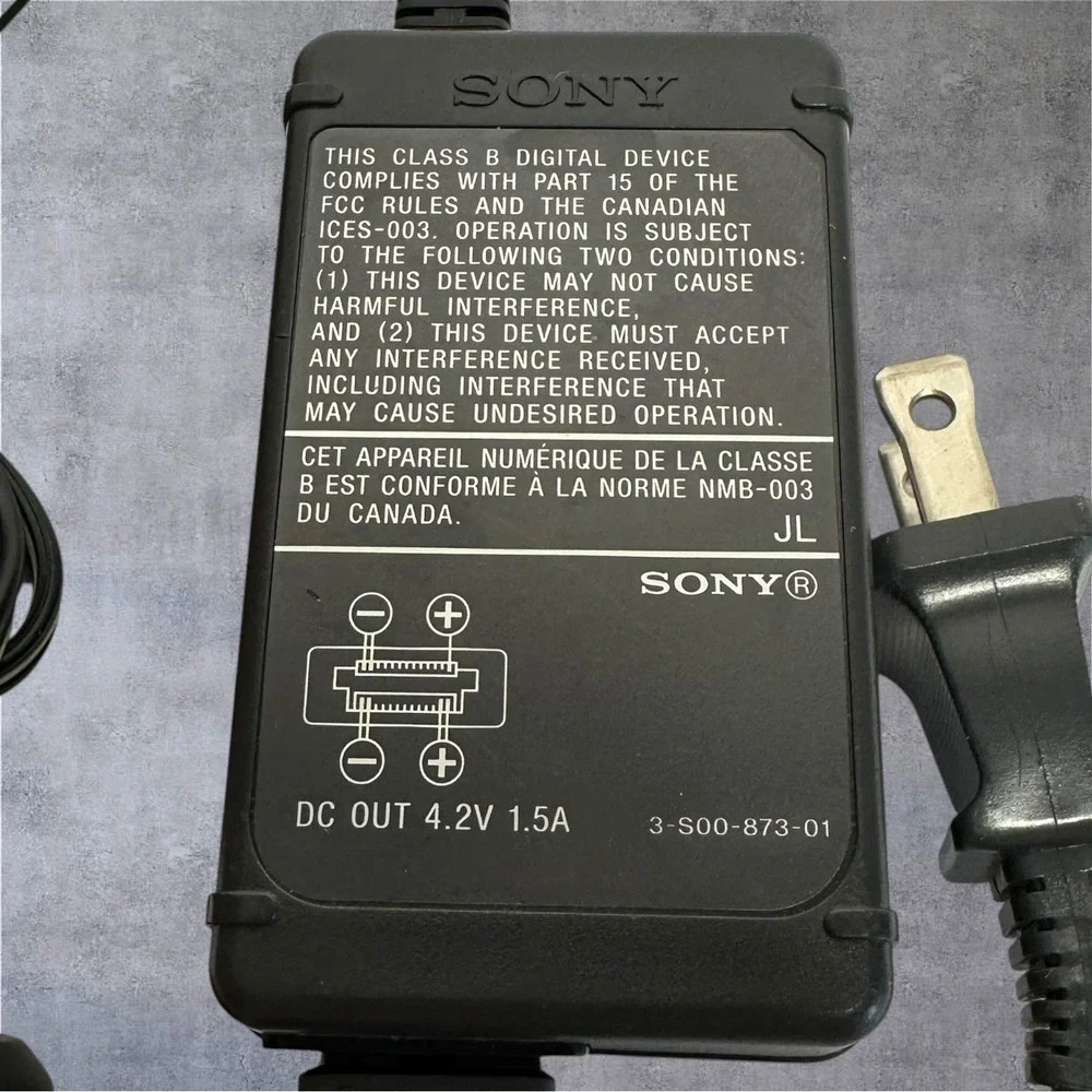 Sony AC-LM5 OEM Power Adapter Charger‎ 4.2V 1.5A Tested Genuine Sony